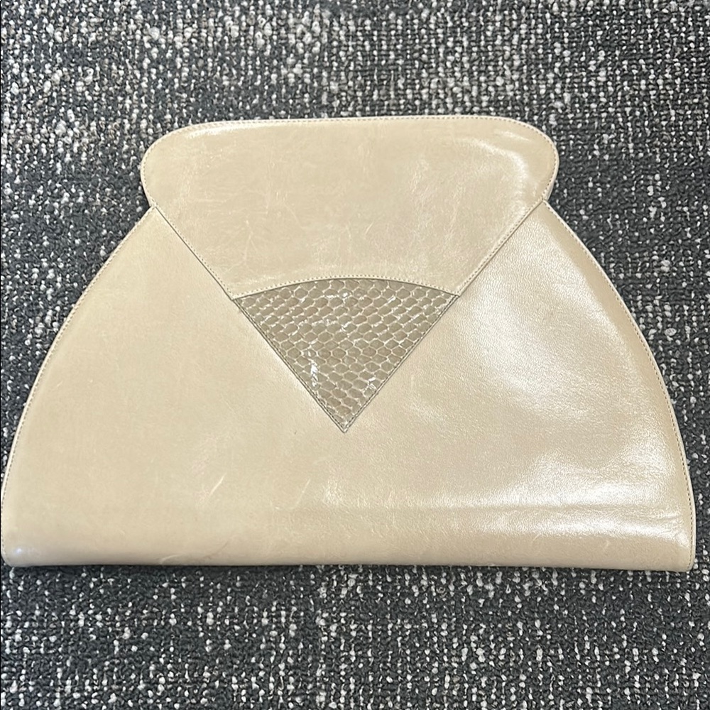 Elegant Cream Clutch Bag by Galo of Italy. 🇮🇹 1985